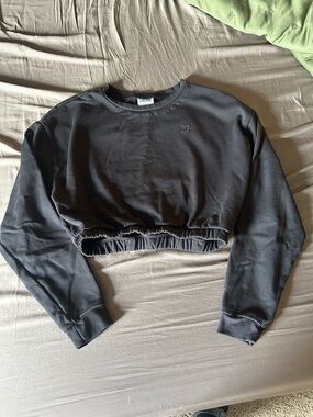 Gymshark x Whiney Simmons Cropped Black Sweatshirt